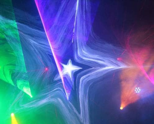 Des canons à neige, à mousse, à bulles, à Co2, à fumée, à brouillard pour créer des effets lors de vos événements, sont disponibles à la location ou à la vente.